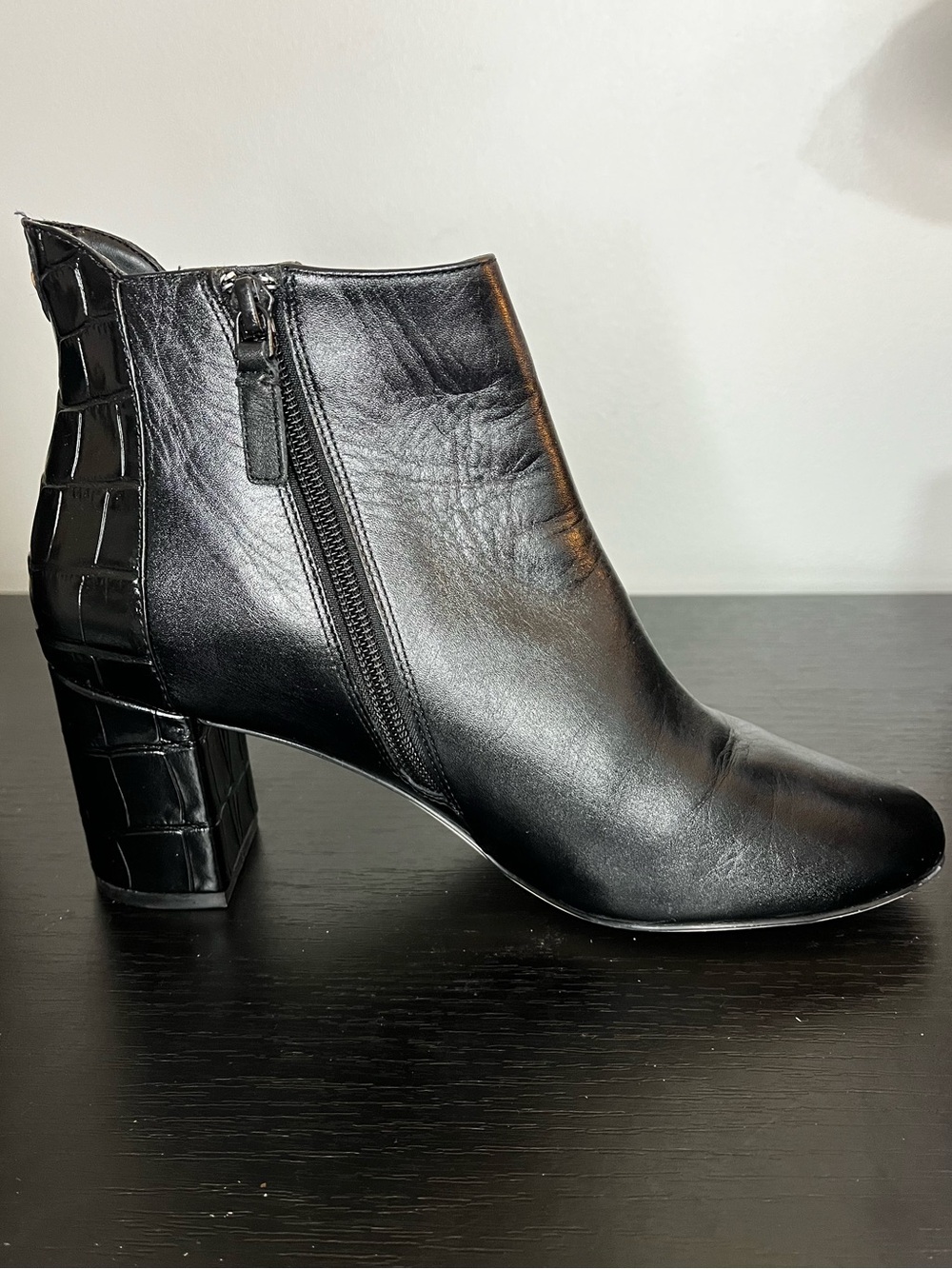 Cole Haan Nella Crocodile-Embossed Black Leather Heel Ankle Boots Women’s 7.5